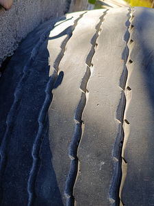 Rehv veljel 385/65R22,5 michelin x multi 1tk. (4 foto / 4)