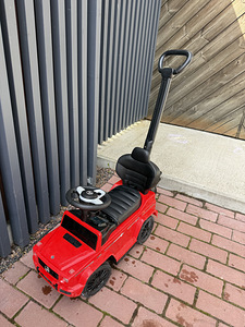 Auto (1 foto / 2)