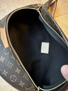 Louis Vuitton bumbag (7 foto / 9)