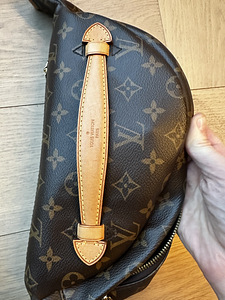 Louis Vuitton bumbag (9 foto / 9)