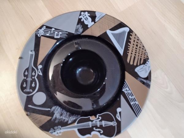 Декоративная тарелка в музыкальном стиле (фото #2)