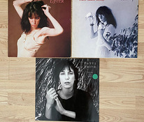 Ameerika laulja Patti Smithi kolm albumit