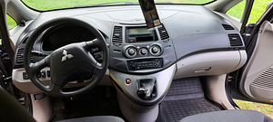 Mitsubishi Grandis bensiin+LPG (10 foto / 10)