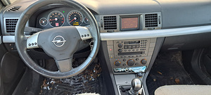 Opel Vectra C (7 foto / 13)