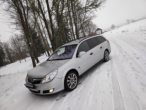 Opel Vectra (1 фото из 10)