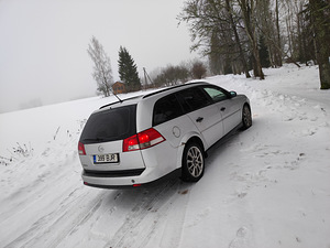 Opel Vectra (4 фото из 10)