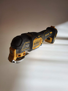 Инструменты dewalt (7 фото из 9)