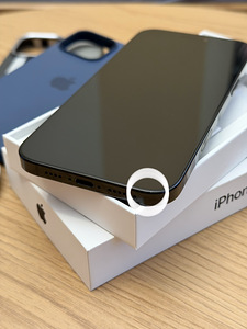 iPhone 16 Pro Max 256 GB Black (4 foto / 4)