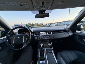 Range Rover Sport (14 фото из 15)
