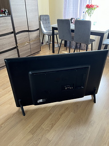 Телевизор LG 55 Full HD (2 фото из 3)