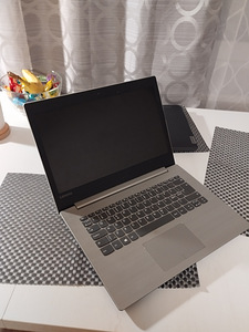 Lenovo Ideapad 320 (6 foto / 7)