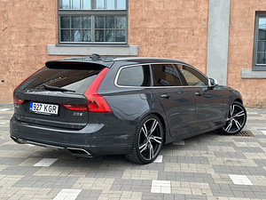 Volvo V90 R Design 5D 2.0 173kw (4 foto / 10)