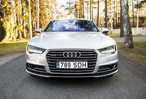 Audi A7 FaceLift S-Line (6 foto / 14)