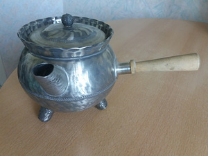 Старинный заварочный чайник / кофейник. Ручная работа. (9 фото из 10)