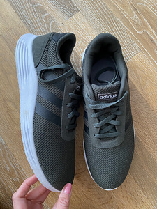 Много одежды на мальчика 164-176, обувь Adidas 44.5 (6 фото из 9)