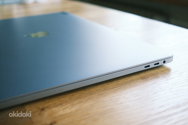 Apple Macbook Pro 16" i9 1TB SSD 8-core Laptop (foto #3)