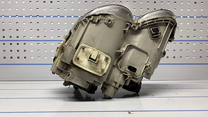 Mercedes Benz SL R230 '02-'06 OEM parem esituli (7 foto / 9)