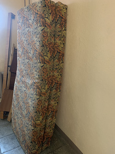 Annan tasuta kahese voodi koos madratsitega (10 foto / 10)