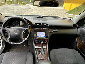 Mercedes-Benz C 220 2.1 110kW (7 foto / 10)