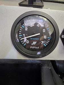 Paadimootor MERCURY EFI F30ELPT (4 foto / 7)