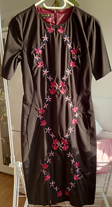 Платье с вышивкой Monton на 36 размер