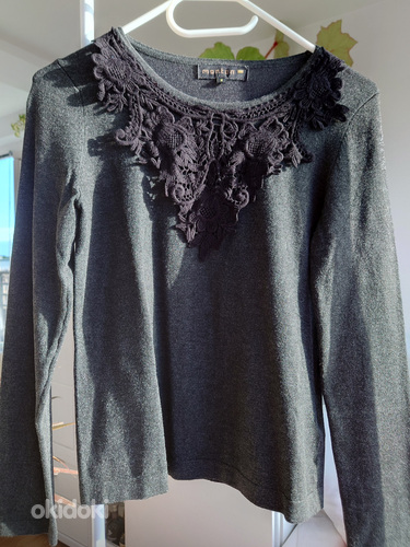 Темно-серый свитер Monton с черным кружевом на размер S (фото #1)