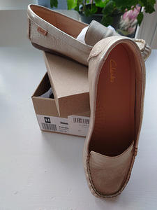Clarks nahast kuldsed mokassiinid 36 (1 foto / 2)