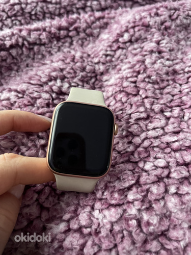 Apple watch se розовое золото (фото #1)