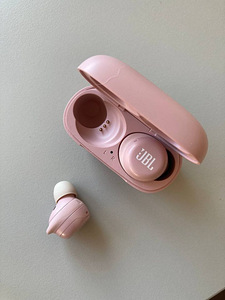 Беспроводные наушники JBL