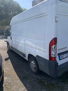 PEUGEOT BOXER (8 фото из 12)