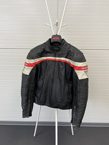 Dainese mototagi 48 (S) (1 foto / 2)