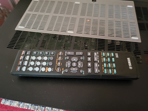 Ресивер Yamaha RX-V463 (3 фото из 3)