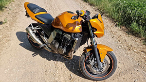 Kawazaki Z750 (2 foto / 5)