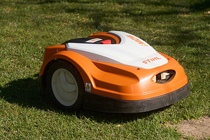 Robotniiduk Stihl iMOW RMI 422 (4 foto / 5)
