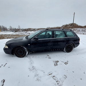 Audi A4 2.5TDI quattro 6 МКПП (10 фото из 11)