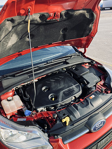 Ford Focus Universaal (5 foto / 9)