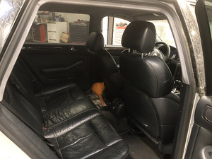 Audi A6 C5 4.2 2000a Varuosadeks (3 foto / 10)