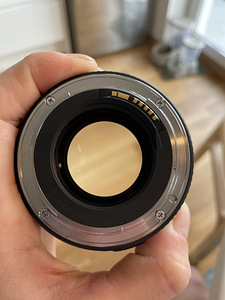 Canon EF 85mm 1.8 USM objektiiv (3 foto / 7)