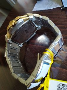 INVICTA Marvel Punisher Limited Edition Gold 37617. (2 foto / 8)