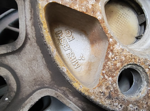Kergmetallveljed Mitsubishi 6J,×46.R15. suverehvidega 4tk. (9 foto / 9)