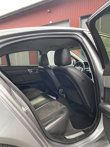 Jaguar xf 3.0D (7 фото из 8)