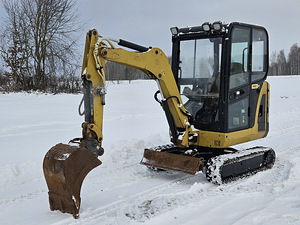 ЭКСКАВАТОР CAT 301.8 (7 фото из 10)