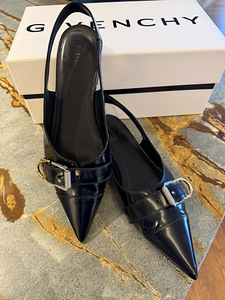 Nahast kingad Givenchy baleriinad 38,5 (6 foto / 6)