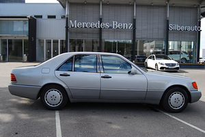 Mercedes-Benz S 320 3,2 170kV (2 foto / 9)