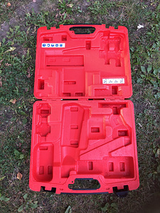 Hilti naelapüssi kohver + 6 koormarihma 4000kg - kokku 40€ (4 foto / 4)