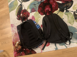 Seljakotid Fox / Oakley kokku 15€ post hinnas! (3 foto / 4)