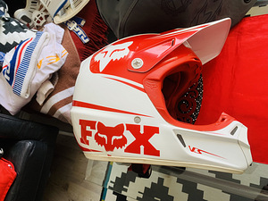 Fox V3 - suurus L / kaasa kott + uus visiir (nokk) ! (6 foto / 7)