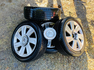 Шины 195/ 50 R16 (использовались в течение двух сезонов) + диски Citroën (1 фото из 7)