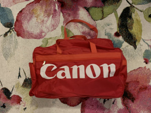 Vintage Canon kott ! (58 x 35 cm ) (1 foto / 3)
