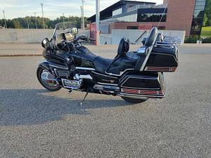 Honda GL 1500 Gold Wing Aspencade B6 74kW 1992 (2 foto / 9)